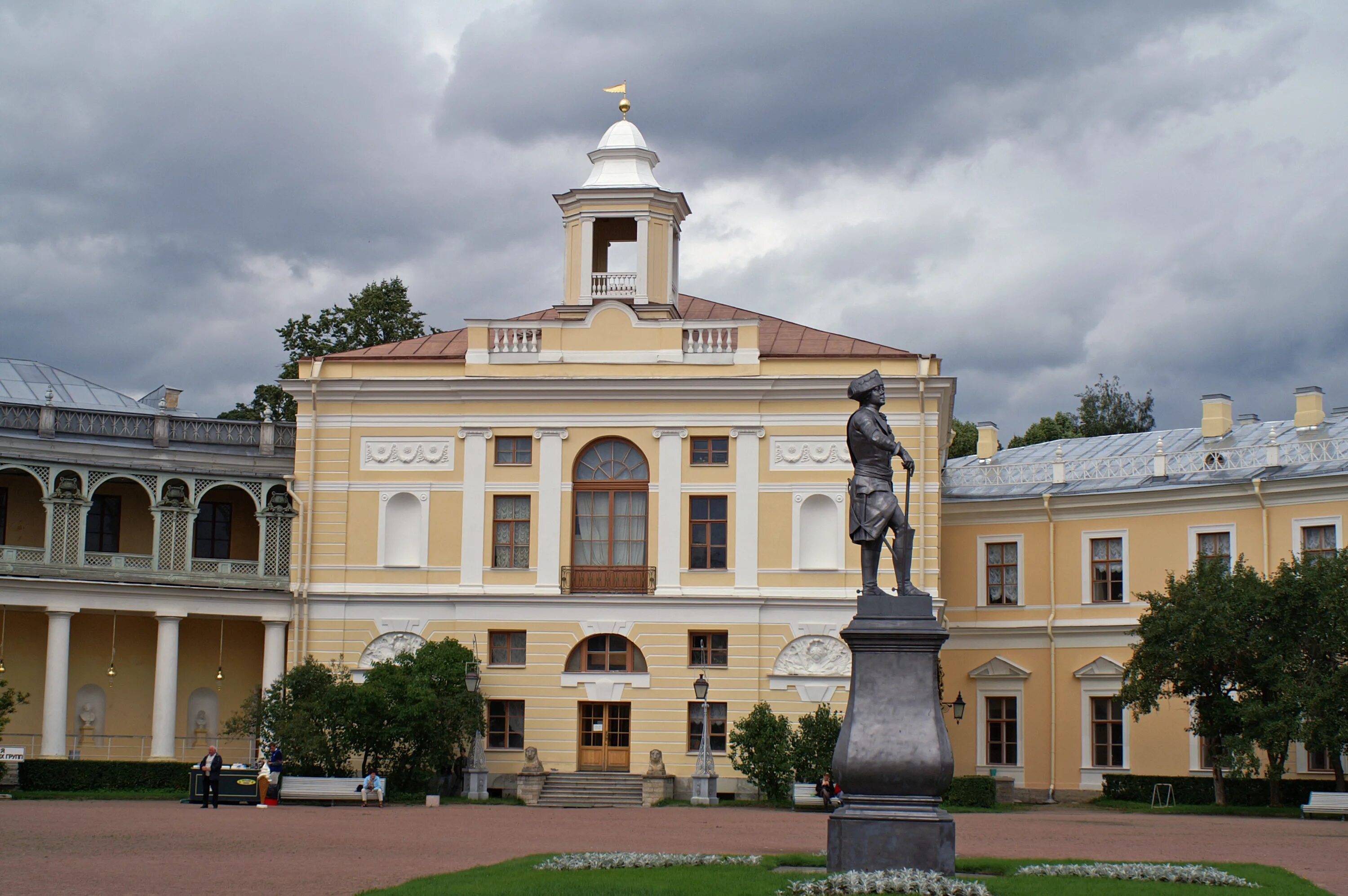 Павловск (музей-заповедник). Музей-заповедник "Павловск" в г. Павловск Ленинградской области. Павловский дворцово-парковый ансамбль. Дворец музей города Павловска. Театр дворец ленинградской области