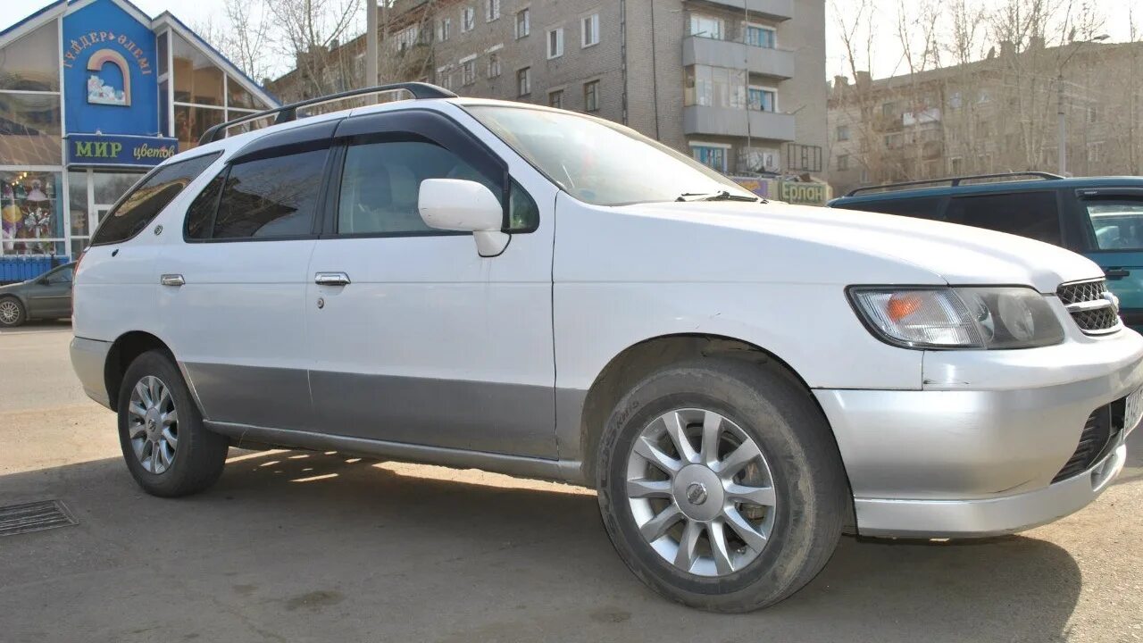 Дхо r nessa. Грязевая резина рнесса. Nissan r'nessa 1997. Шины ниссан р несса. Nissan r`nessa внедорожник.