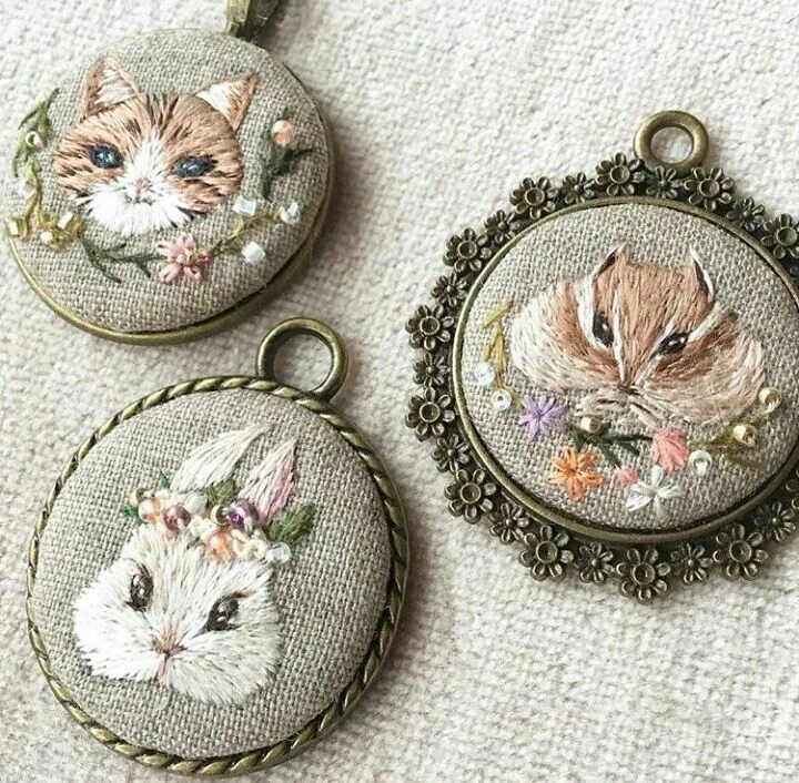 Вышивка лентами броши. Брошь вышивка гладью. Вышиваем брошку. Вышиваем брошку. Вышиваем брошку.