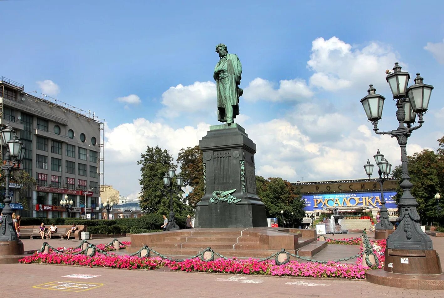 Памятник а с пушкину в москве. Памятник а. с. Пушкину (Москва, Пушкинская площадь). Памятник Пушкина в Москве на Пушкинской площади. Памятник Пушкину на Пушкинской площади. Памятник Пушкину в Москве на Тверском бульваре.