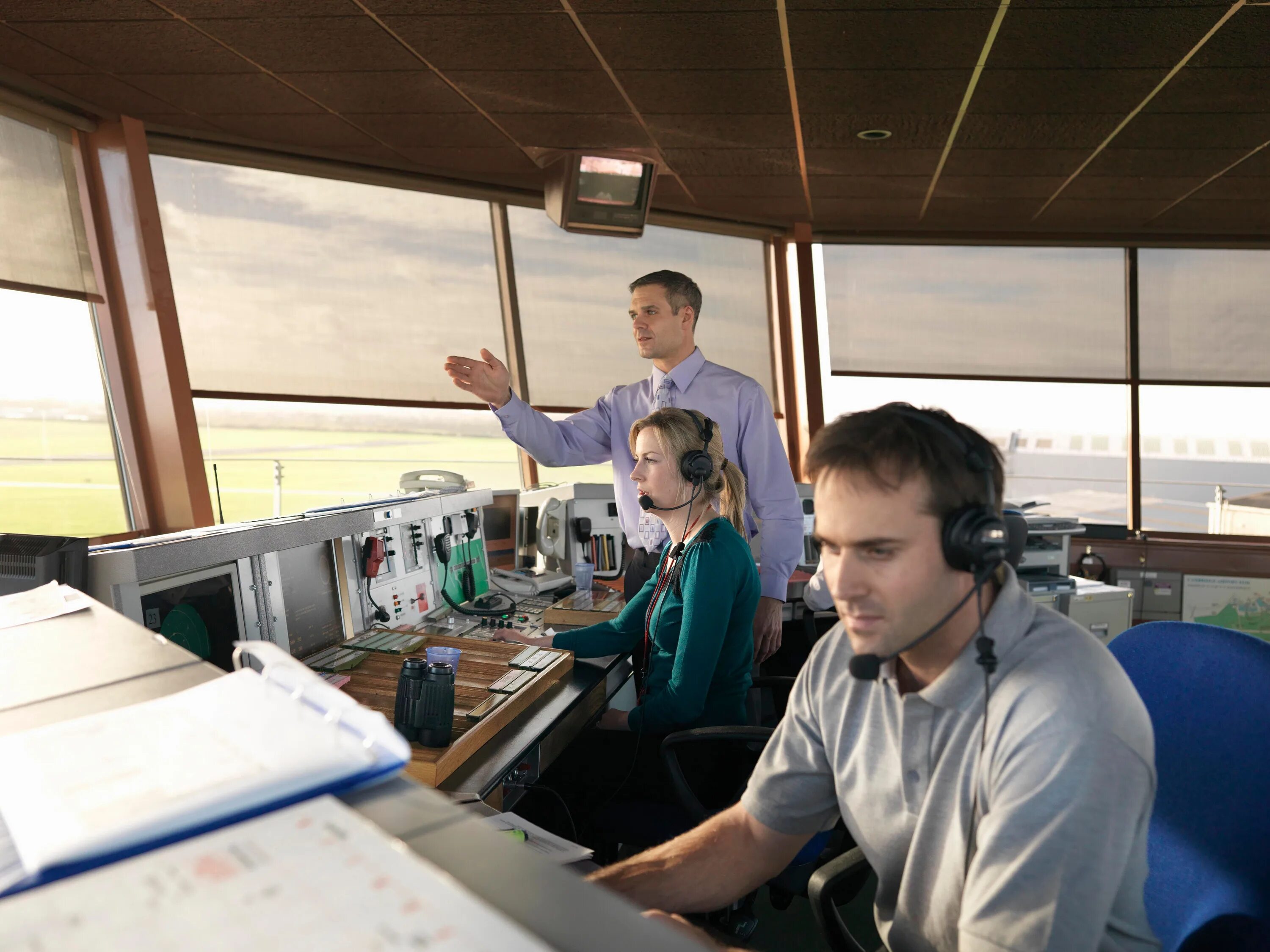 Диспетчерская вышка в аэропорту Внуково. Air Traffic Controller Tower. Авиадиспетчер Хитроу. Дасин Авиадиспетчерская.