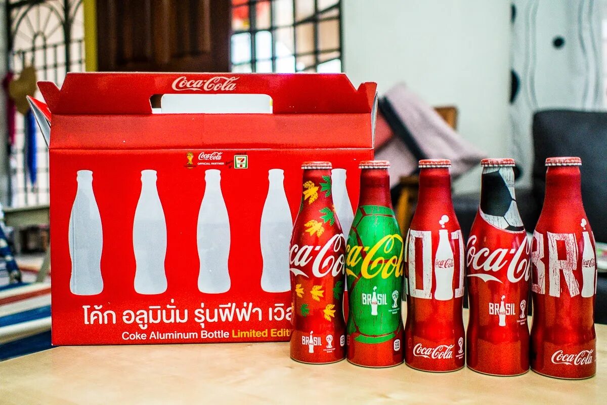 5 l. Напитки кока кола зеро 0,5. Газ напиток coca-cola vanilla ваниль 0. Газированный напиток кока-кола 330мл стекло. Кока кола ванила 0.