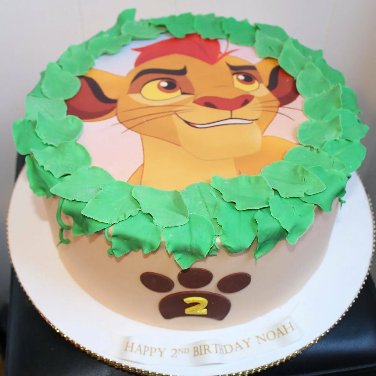 Торт лев мальчику. Торты со львом детские. Торт хранитель Лев. Торт Король Лев. Тортик со львом детский.