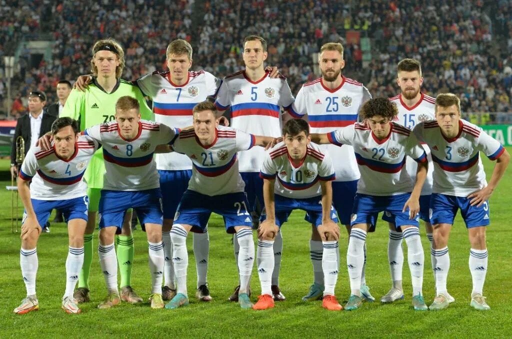 Босния и герцеговина прогулка по мостару. Босния и герцеговина 2021. Босния и герцеговина 2023. Босния и герцеговина азербайджан футбол. Сербия мостар.