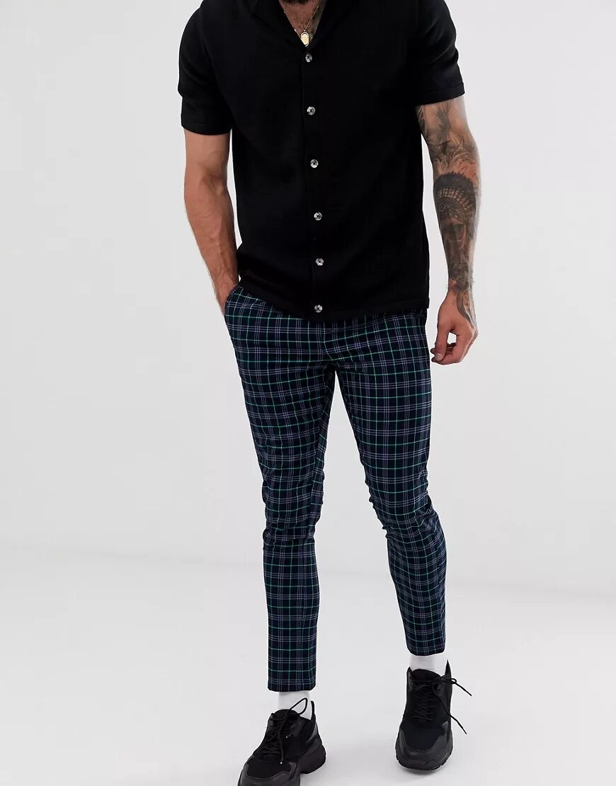 Брюки в клетку какую рубашку. Штаны клетчатые мужские асос. asos design брюки мужские. брюки в клетку мужские зауженные. штаны в клетку мужские зауженные.