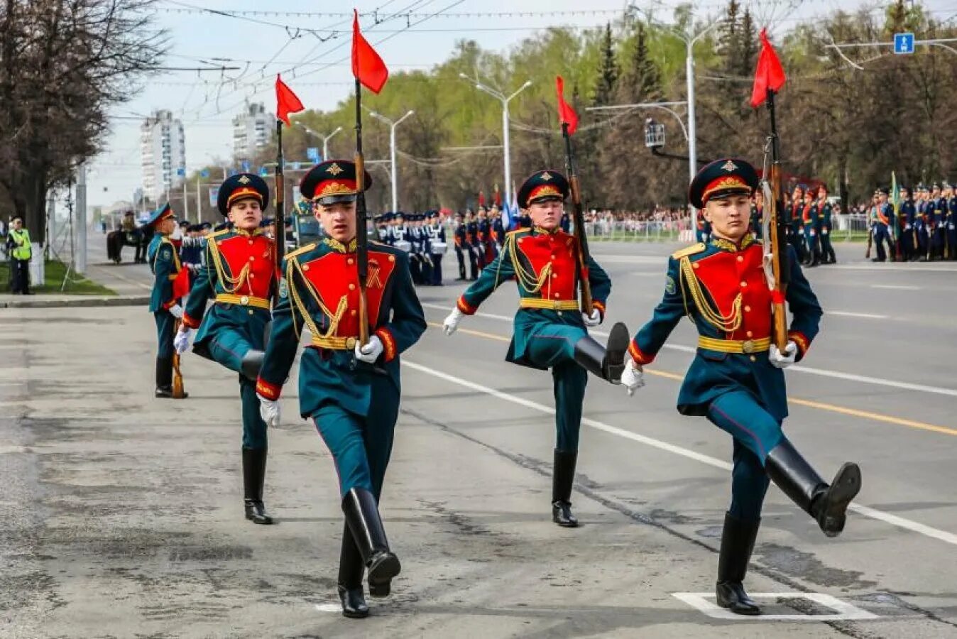 Парад 9 Уфа. Парад Победы в Уфе. День Победы парад. Парад в Уфе на 9 мая.