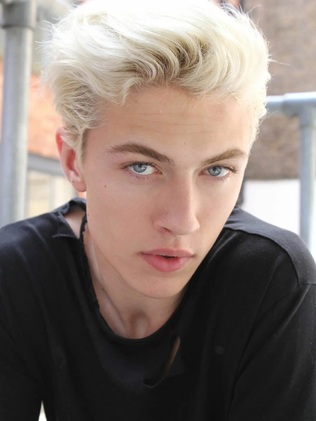 Lucky blue smith lucky blue smith. Лаки блю смит блондин. Лаки блю смит 2020. Лаки блю смит 2020. Лаки блю смит.