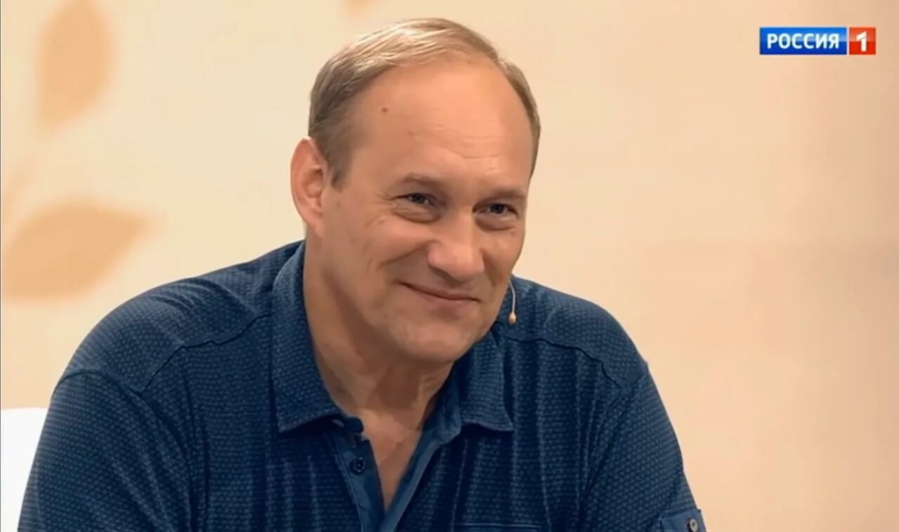 Актер сидихин сколько ему лет. Евгений сидихин. сидихин сейчас. евгений сидихин сейчас. евгений сидихин в молодости.