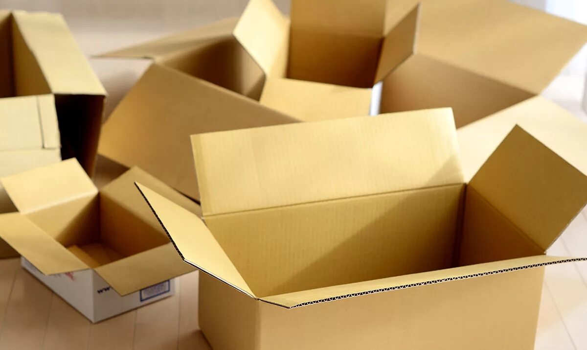 Картонные коробки. Коробки картонные упаковочные. Упаковка из картона. Картон для упаковки.