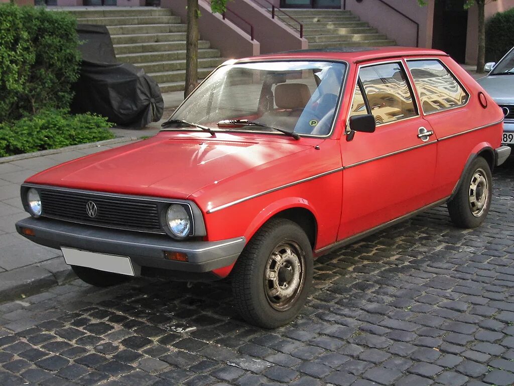 VW Polo mk1. Фольксваген поло 1 поколение. VW Polo 1975. VW Polo mk1 1981. Поло 1 поколение