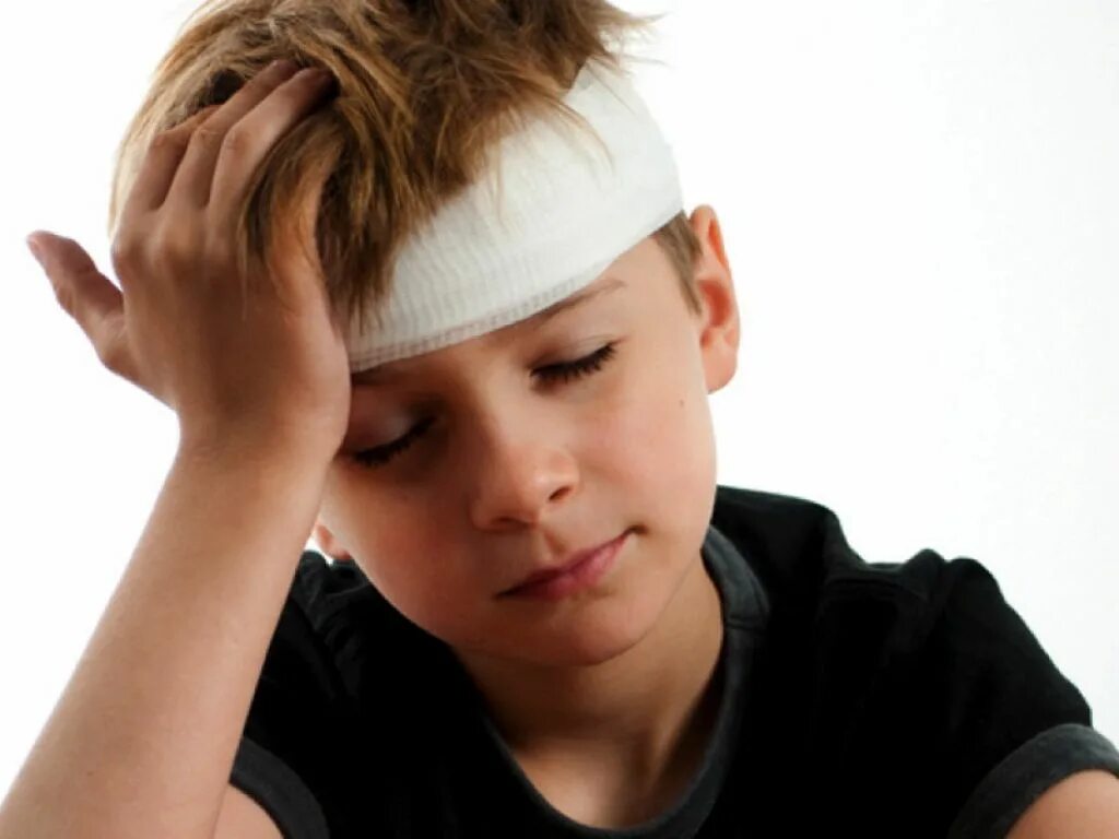 У мальчика 9 лет болит. Черепно-мозговая травма у детей.