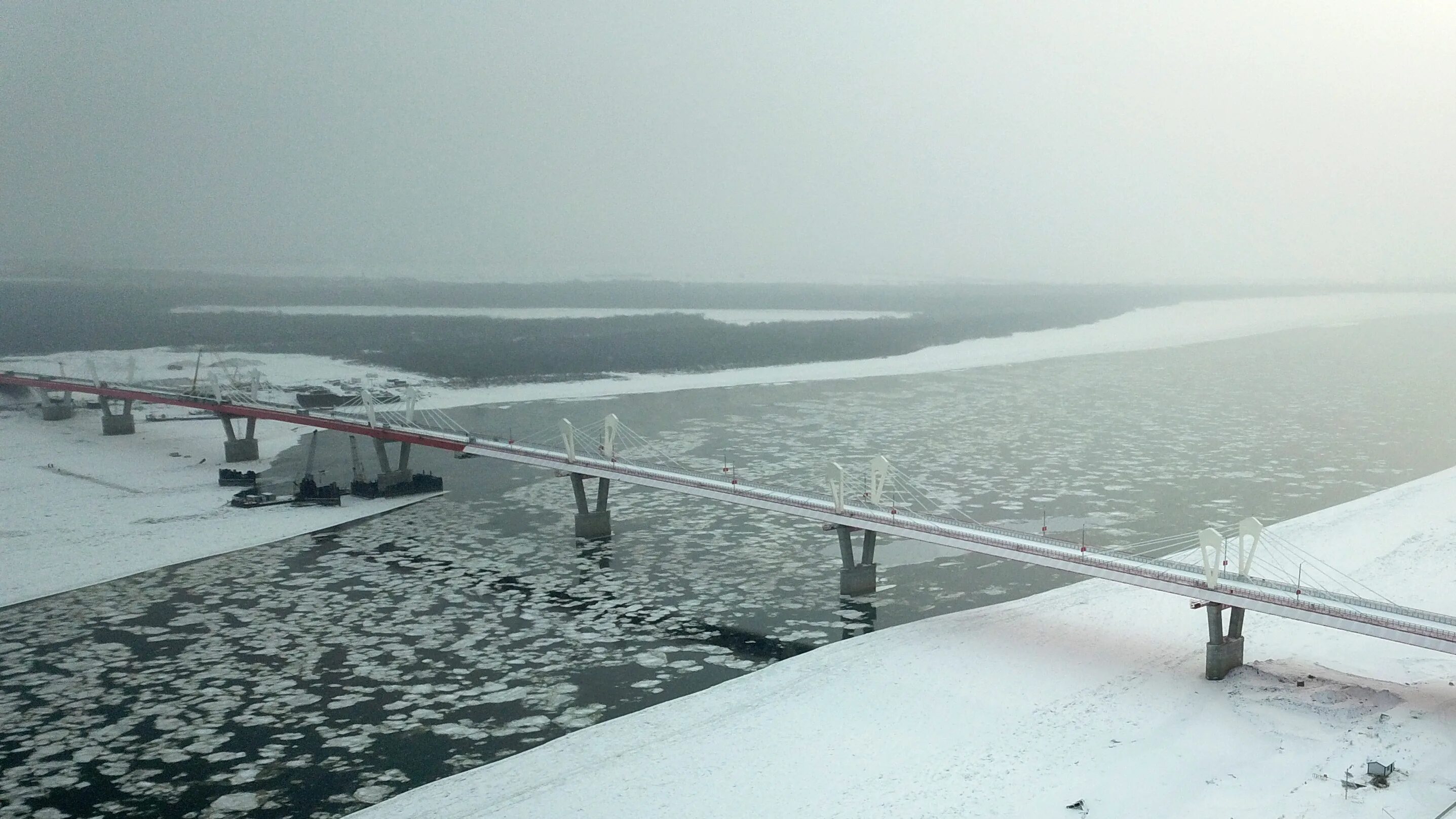 Мост Благовещенск Хэйхэ. Пограничный мост Благовещенск Хэйхэ. Граница Благовещенск Хэйхэ. Граница России и Китая Благовещенск через реку. Россия граничит с китаем через реку