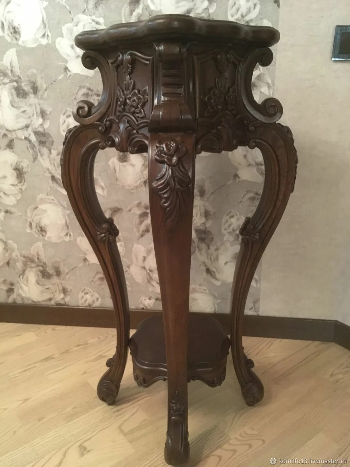 Подставки под вазы напольные. Подставка под вазу. Тумбочка для цветов. Подставка под вазу. Подставки под вазы напольные.