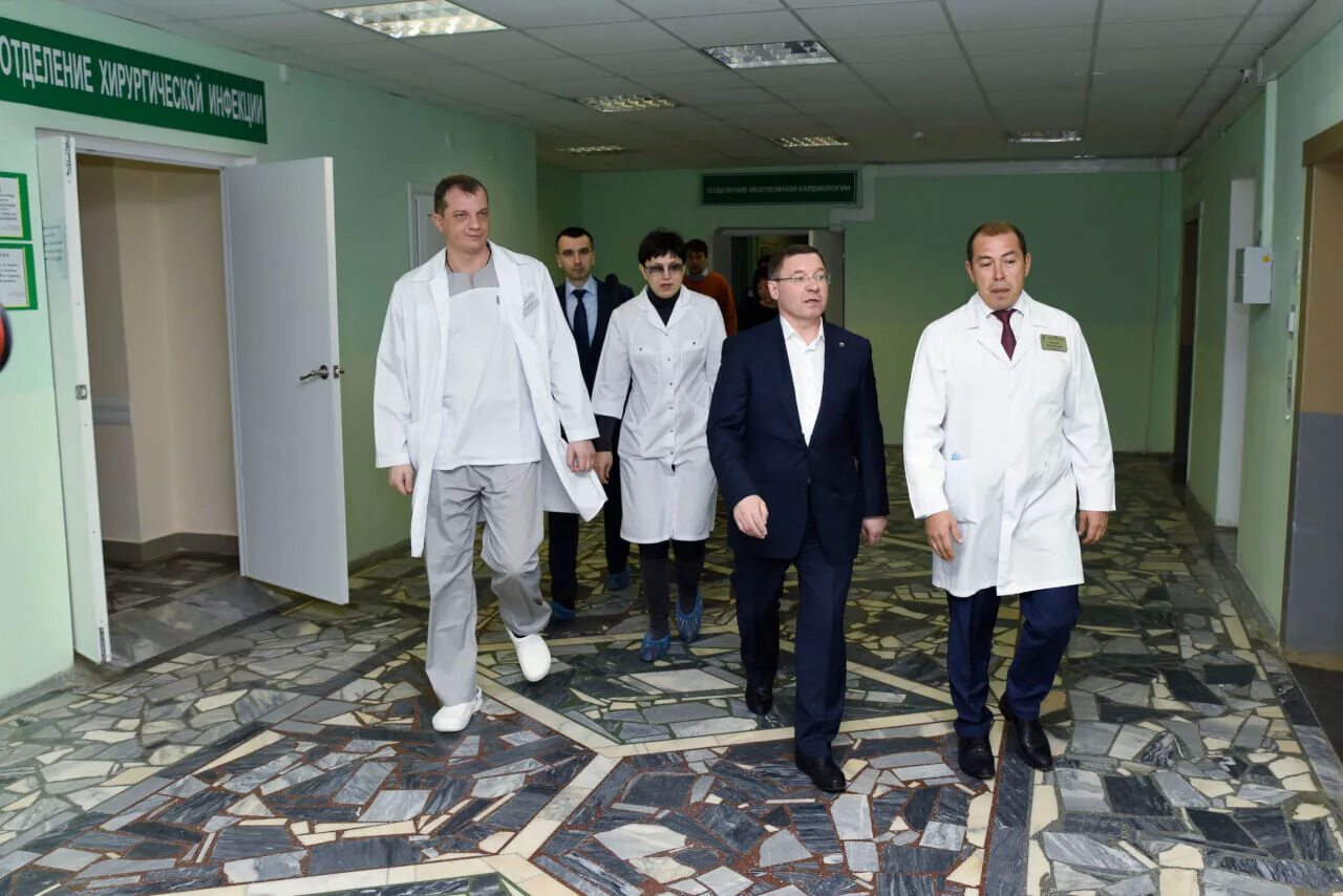 Опасные инфекции. Главный врач тобольск 3 больница. Вызвать на дом врача терапевта. Вызов специалиста на дом. Архиерейский дом тобольск.