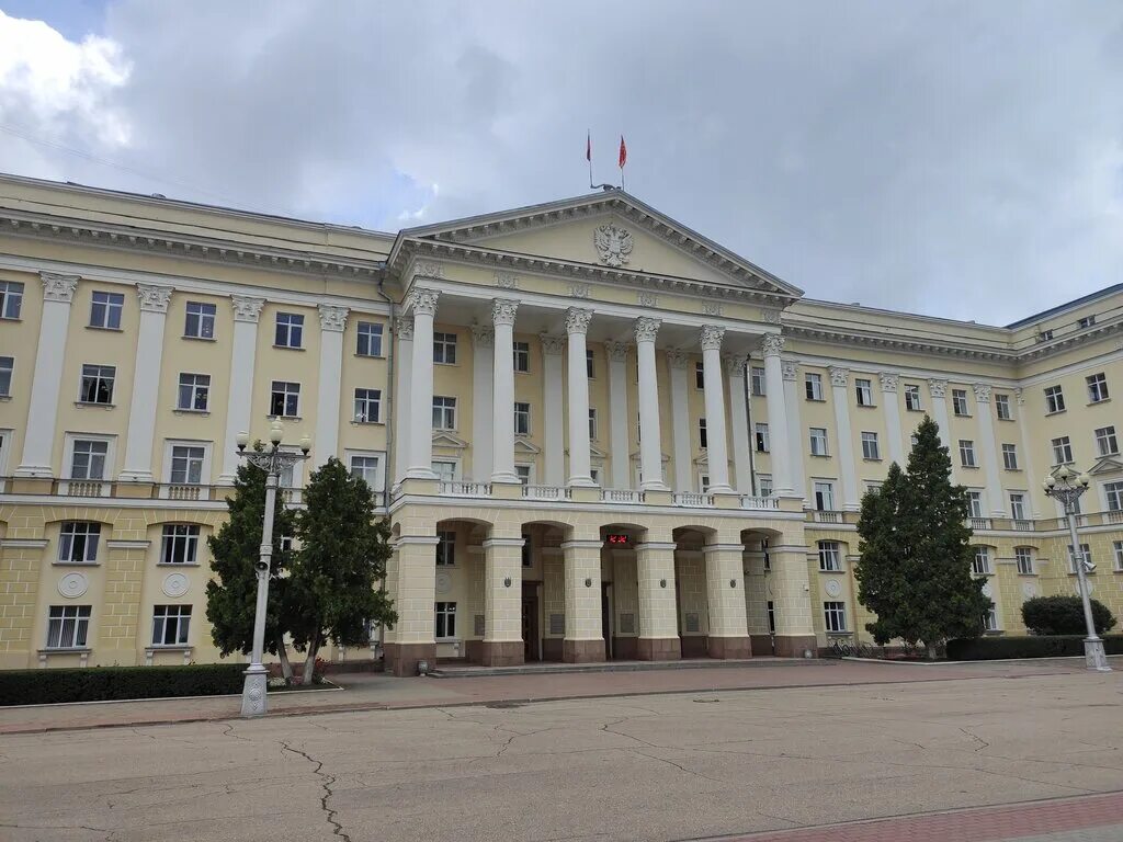 Администрация смоленска постановления. Площадь Ленина Смоленск. Смоленск пл Ленина 1. Администрация площадь Смоленск с. Площадь Ленина 4 Смоленск.