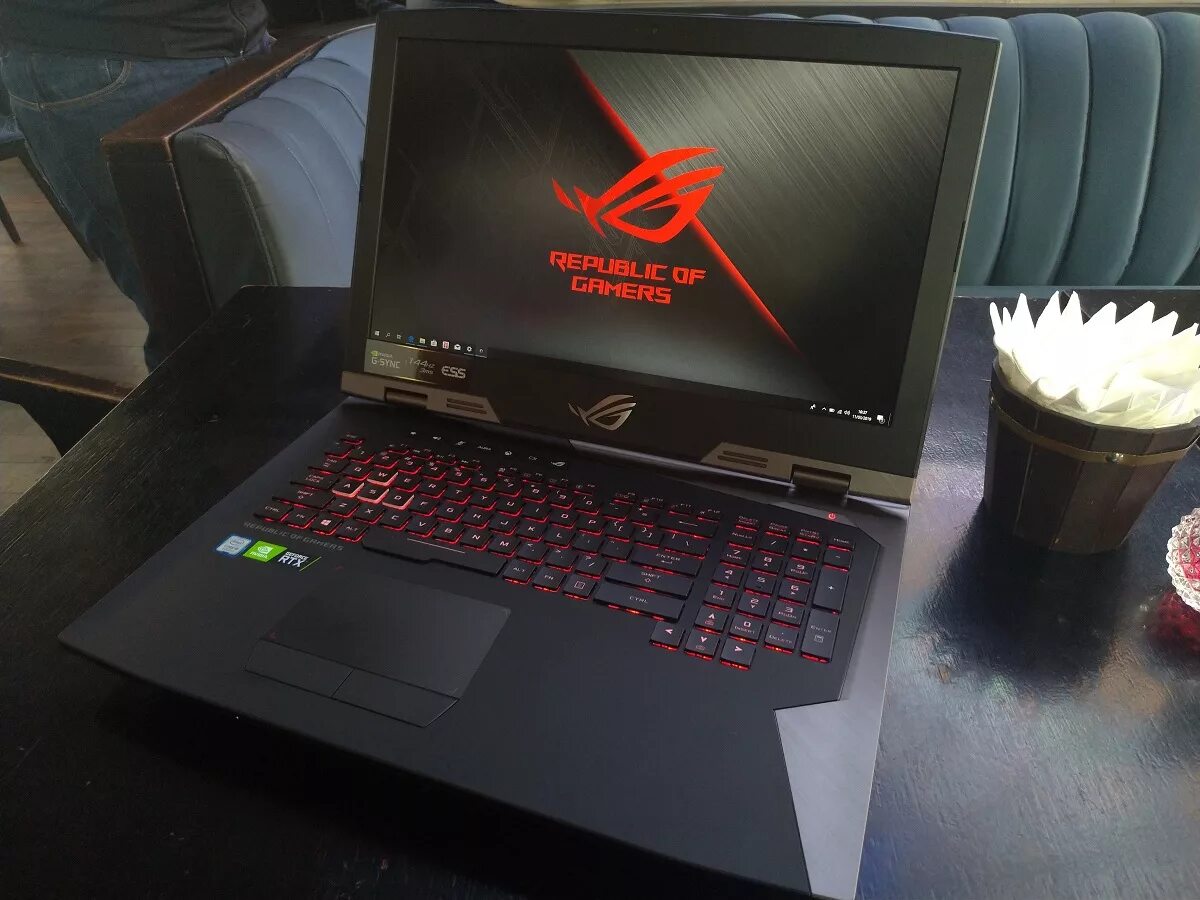 Ноутбуки ardor gaming neo обзор. ASUS ROG g703. ASUS ROG 703. ASUS ROG G. ASUS ROG G 703 ноутбук.