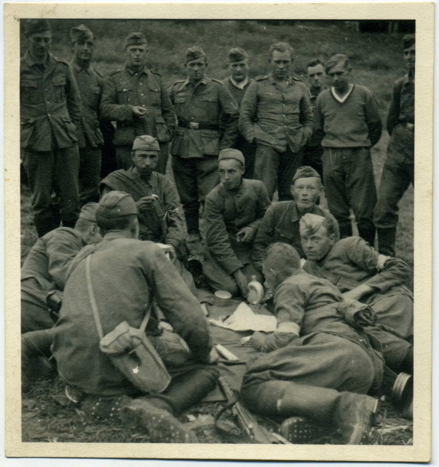 Белорусские полицаи во время великой отечественной войны 1941-1945. 1942 белоруссия полицаи. Полицаи в годы великой отечественной в ссср. Полицаи 1942. Полицаи коллаборационисты.