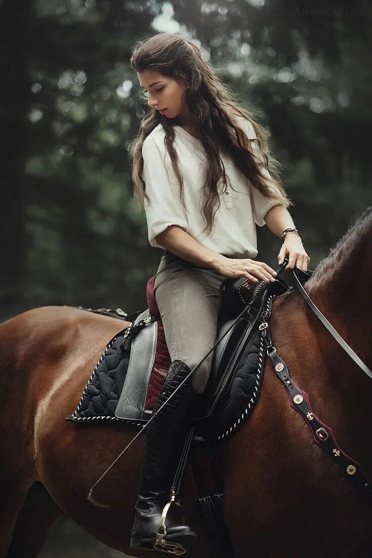 Katharina on the white horse Desktop wallpapers 1152x864