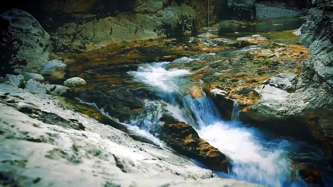 Река шум воды. Водопад горный ручей. Ручьи. Журчание воды. Relaxation ручей.