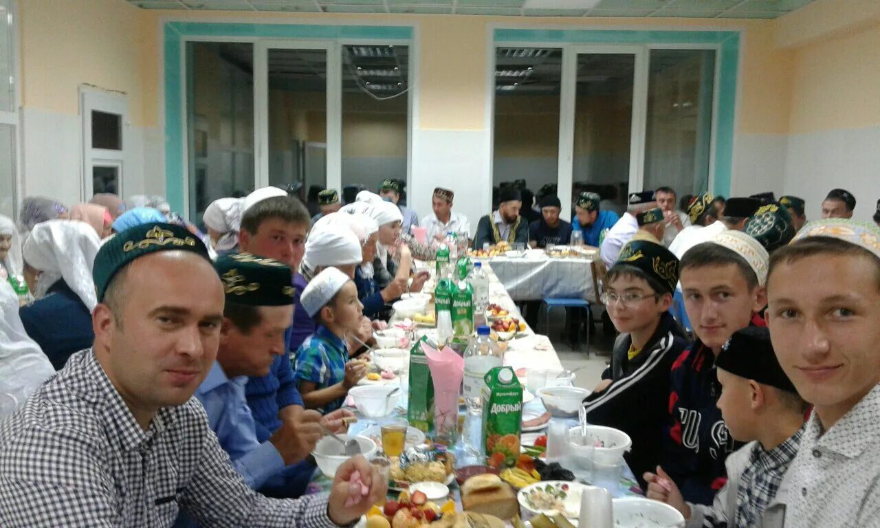 Ифтар сегодня черкесск. Ифтар в суздале. ифтар 19.04. чувашия шоркистры ифтар. ифтар большая соснова.
