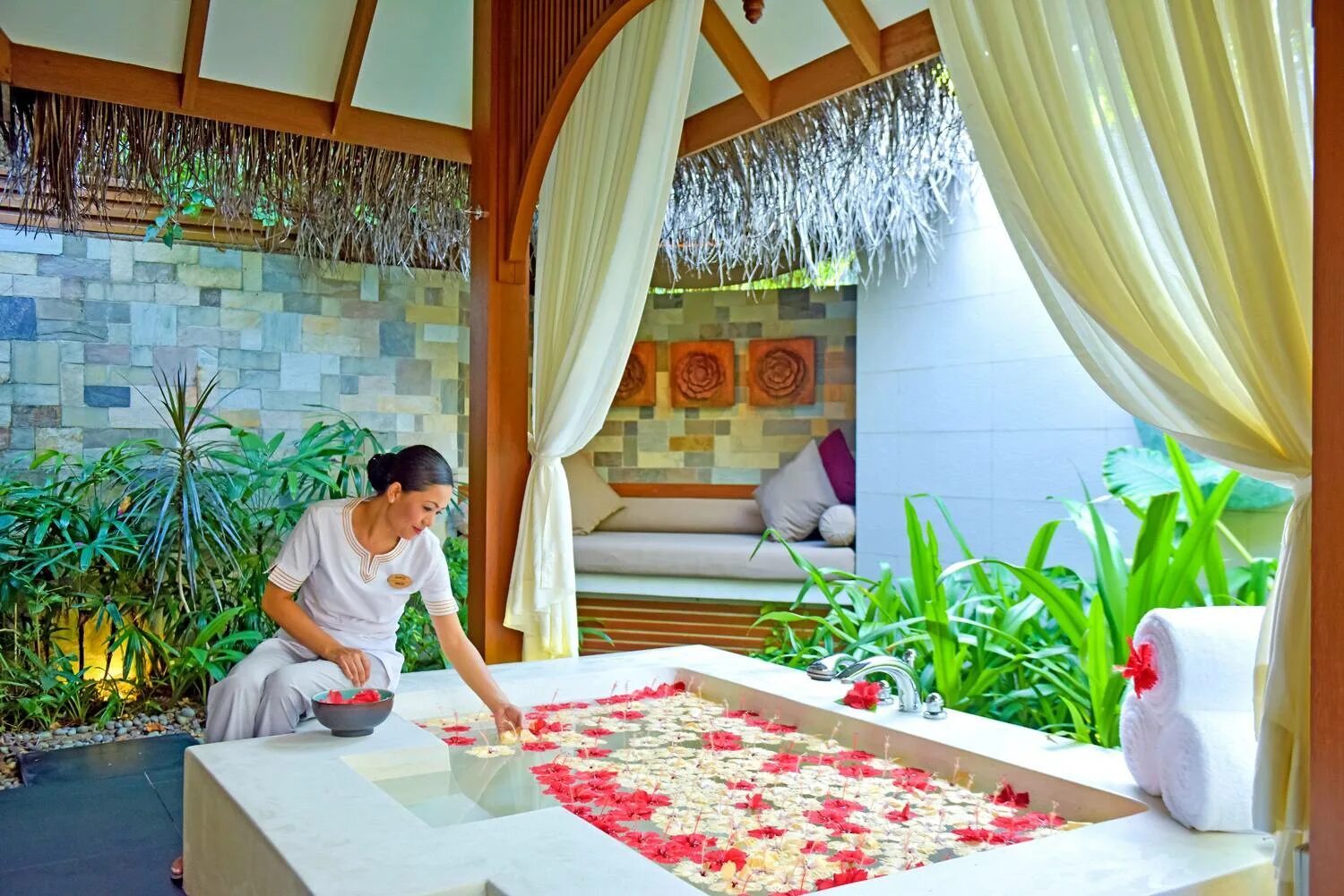 Лучший спа отдых. Отель барос мальдивы. baros maldives 5 spa. спа на мальдивах. остров спа.