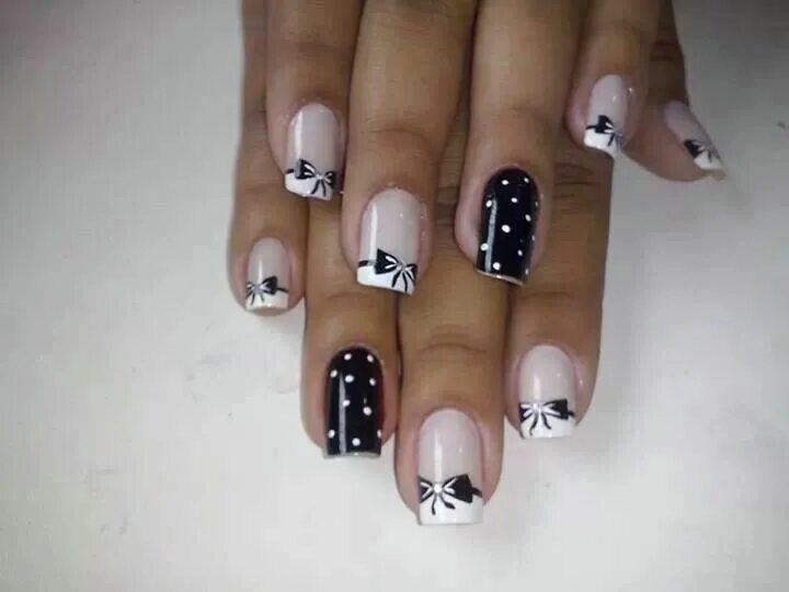 Waite Loss * MINNIE MOUSE NAILS! Cause.*drumroll*. I’M GOING... Minnie mouse nai
