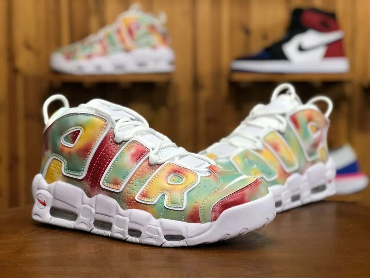 Кроссовки екатеринбург. Nike Uptempo London. Nike Air more Uptempo 36 размер. Кроссовки Air more Uptempo разноцветные. Кроссовки Nike Uptempo разноцветные.