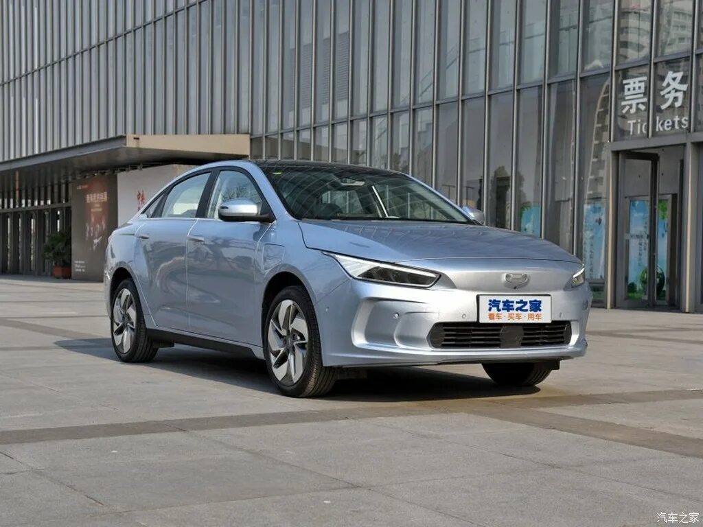 Geely ge11. Geely электро 2022. Geely Tesla. Джили седан 2023.