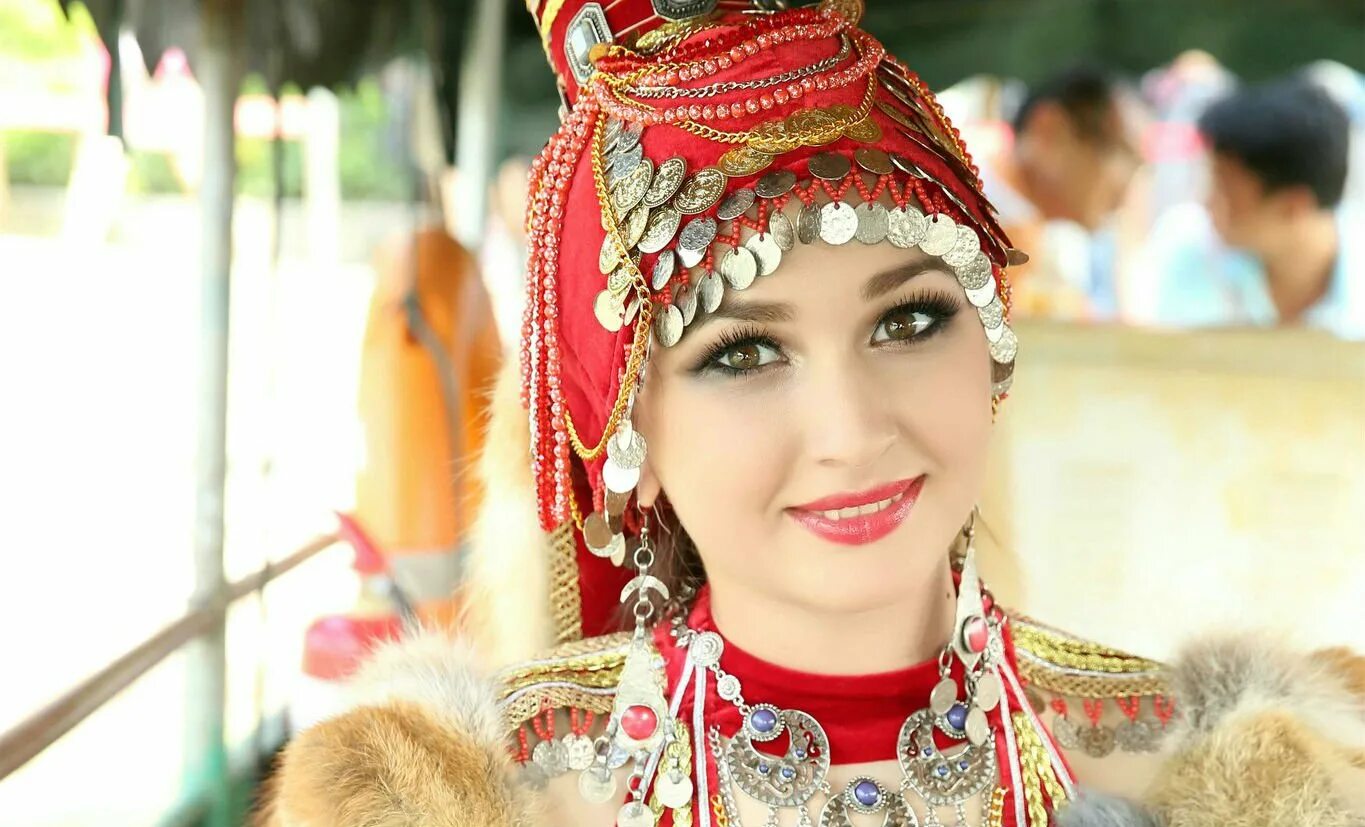 Красивые башкирки. Башкир+башкирка=башкирка. татарки и башкирки. башкирская красавица.
