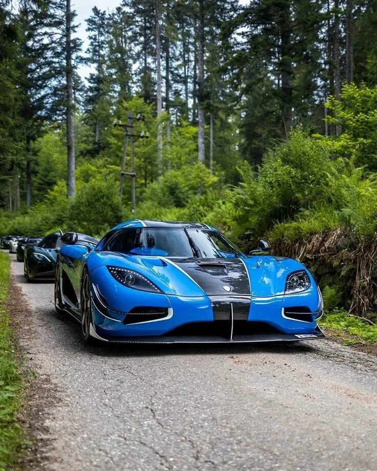 Кенигсегг АГЕРА. Koenigsegg Agera RS. Кенегсиккенегсик АГЕРА. Машина Koenigsegg Agera r. Купить машину r