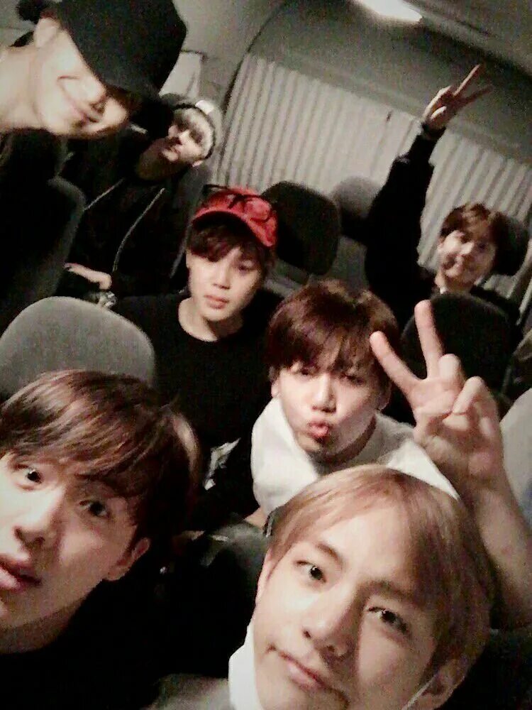 Старая бтс. Группа BTS селфи. Селфи БТС вместе. БТС 2016. BTS ot7 selca.