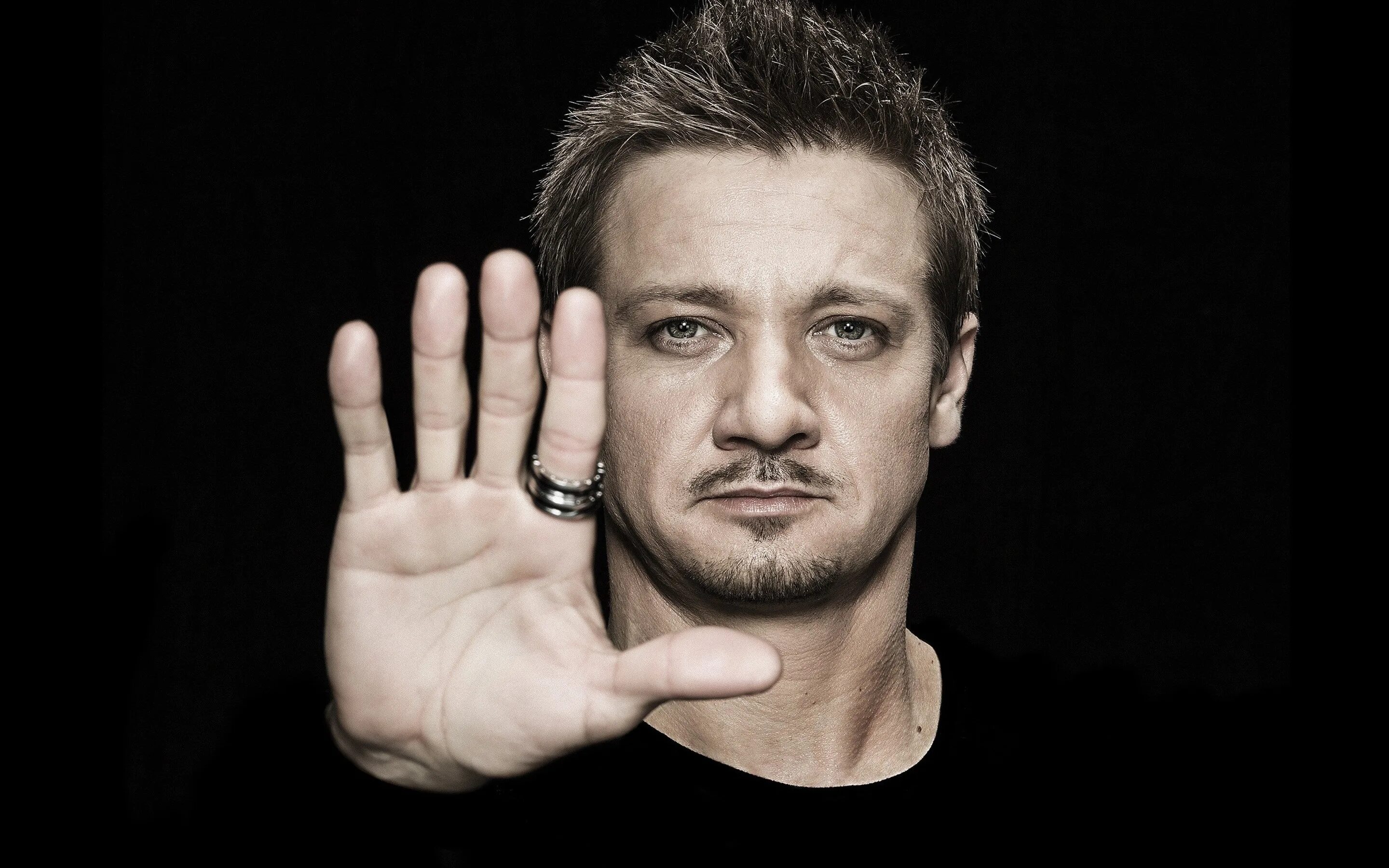 Актер рук. Актер рук