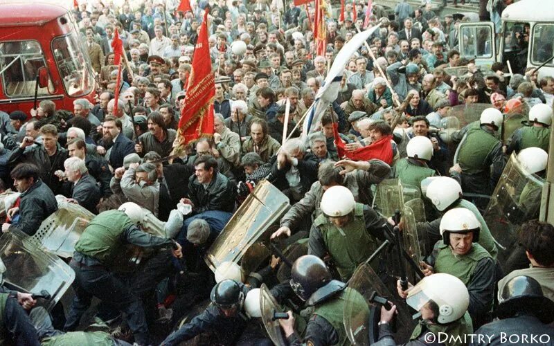 Октябрьский путч 1993. Ельцинский путч 1993. Первомайская демонстрация 1993 года в Москве.