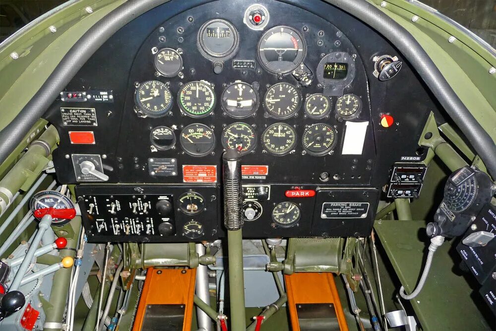 Кабина панельный. P-47 Thunderbolt кабина. P-47 Cockpit. P-47d Thunderbolt Cockpit. Р-47 Тандерболт кабина.