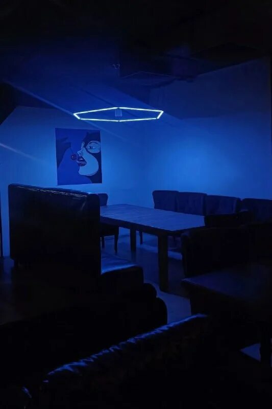 Клуб liv флорида. Igo lounge москва. Свой астана ресторан. Poker go. Логотип покерного клуба.