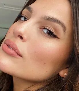 Make up natural