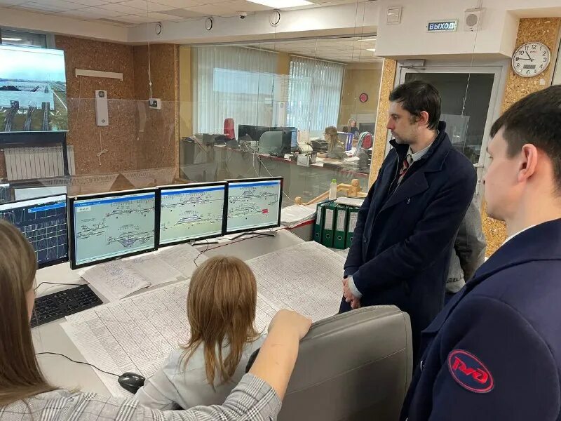 диспетчерская калининград. диспетчерская калининград. маневровый диспетчер ржд. сибирякова 60 калининград. служба 112.