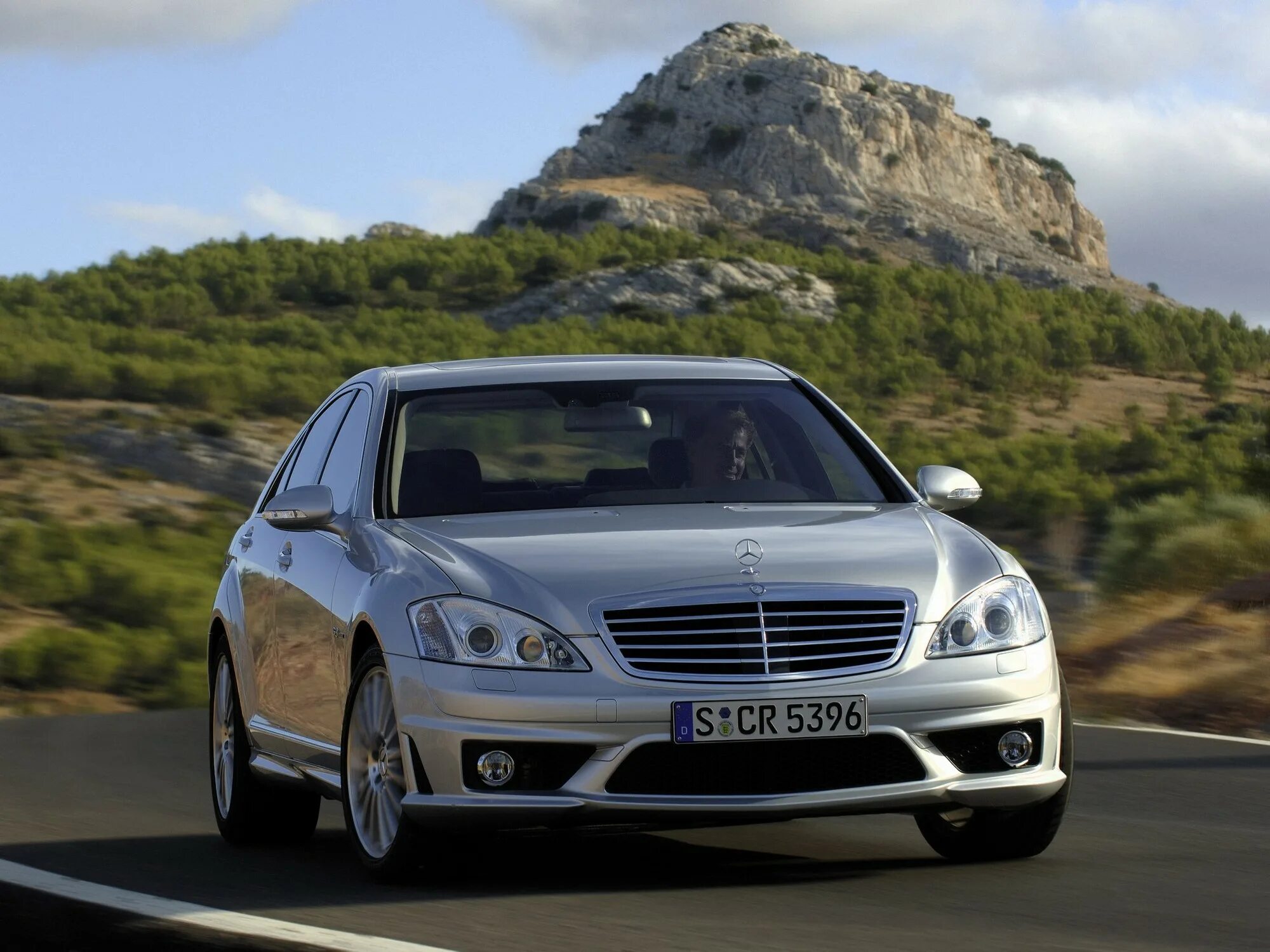 Куплю mercedes s. Mercedes-Benz w221. Мерседес s63 AMG. Мерседес Бенц s class w221. Mercedes s AMG 2007.