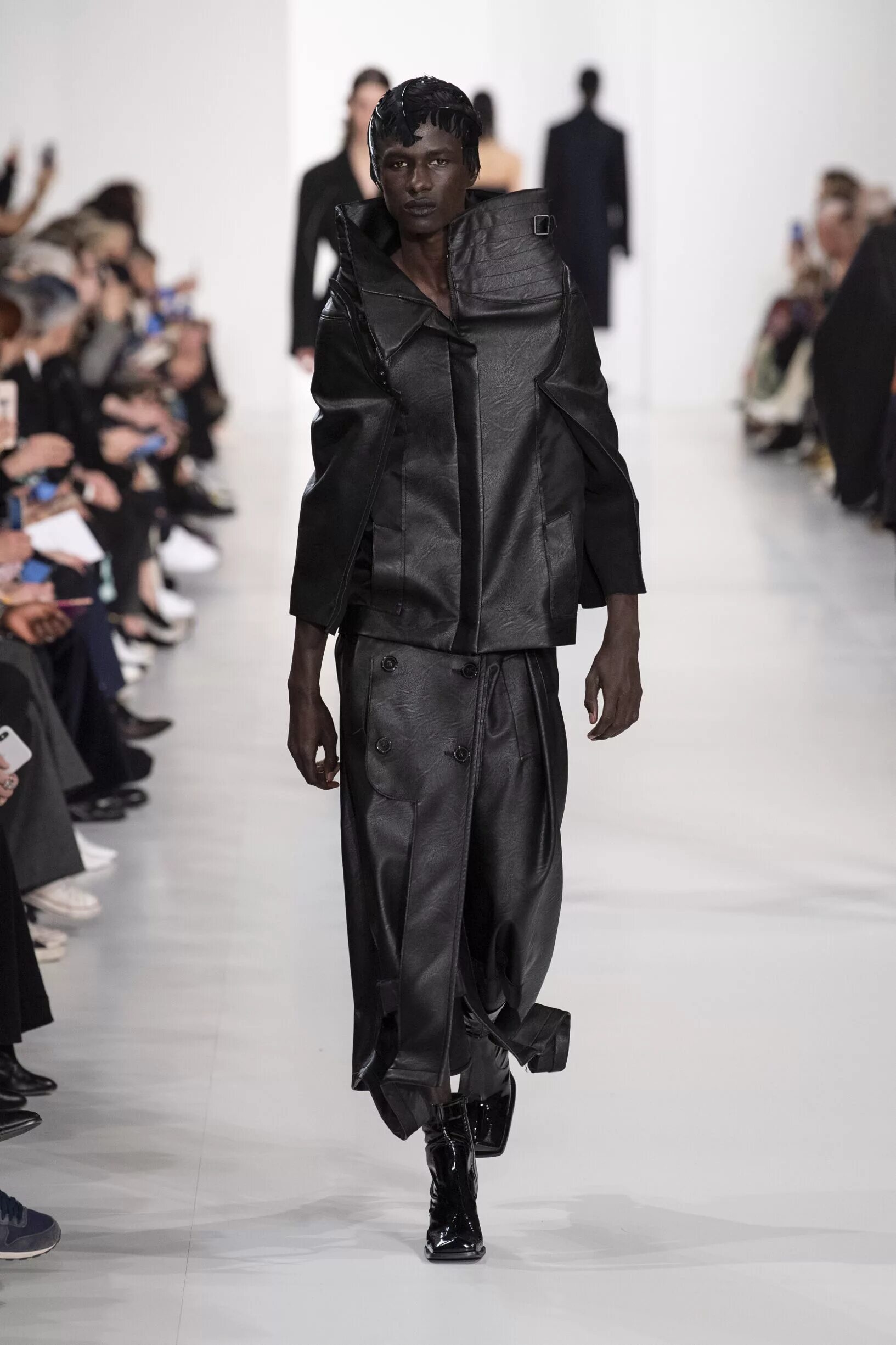 Mason margiela. Марджела. Мэйсон марджеоа. Мейче Марджела. Maison Martin Margiela.