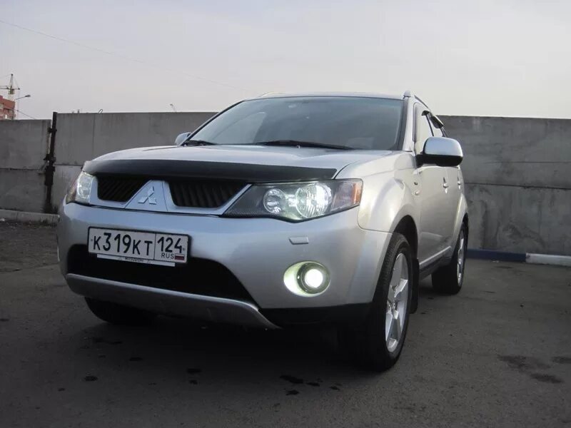 Ксенон аутлендер. Mitsubishi Outlander XL ксенон. Ксенон Stanley Outlander XL. Аутлендер ХЛ 2.4 2008г ксенон. Аутлендер ХЛ ксенон драйв 2.