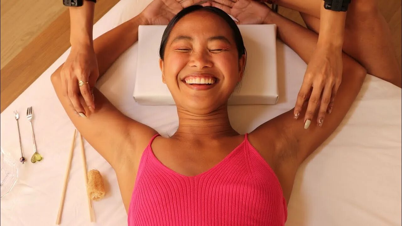 Tickle Massager. ASMR Asian tickling. Rotating tickling Massager. Tickle massage
