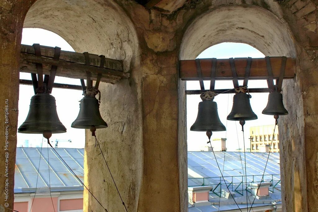 колокольня церкви николая чудотворца москва. красный звон. колокольный звон красный звон. колокольный звон красный звон. девушка с колоколами.