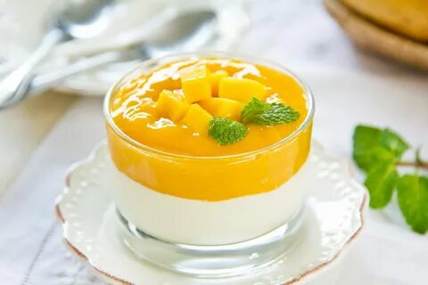 Десерт из фруктового пюре