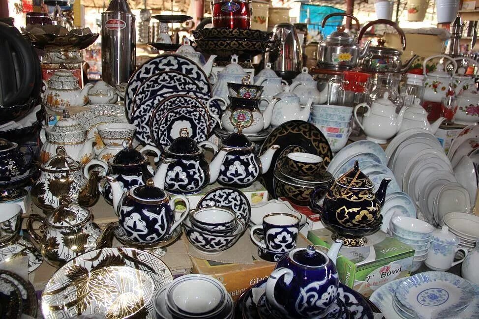 Что купить в ташкенте. Ош Алтын базар. Киргизские сувениры. Таджикские сувениры. Сувениры Узбекистана.