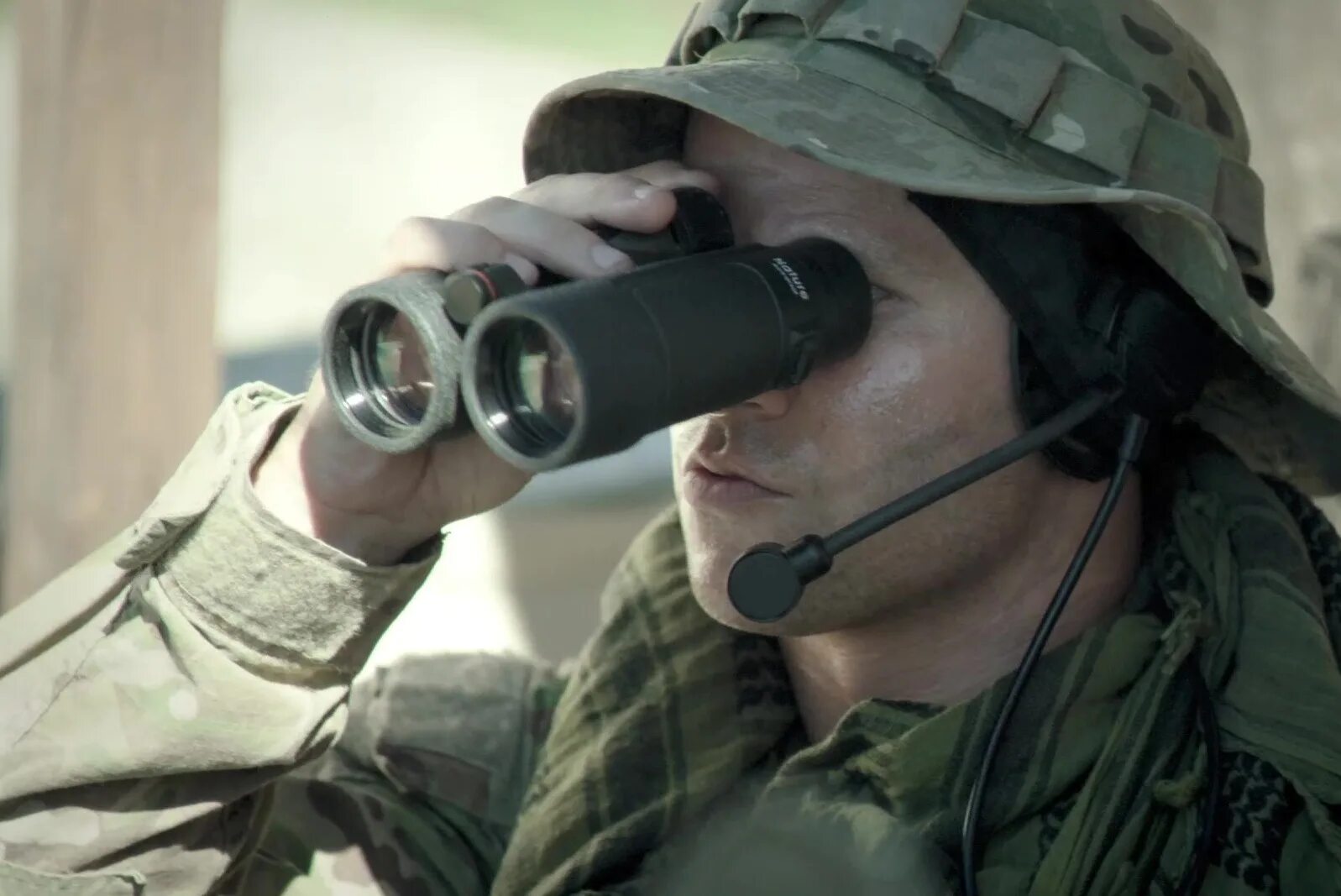 снайпер 2014 мустафа. снайпер фильм клинта иствуда. снайпер зарубежный. снайпер фильм 2014 брэдли купер. фильм снайпер призрачный стрелок 2016.