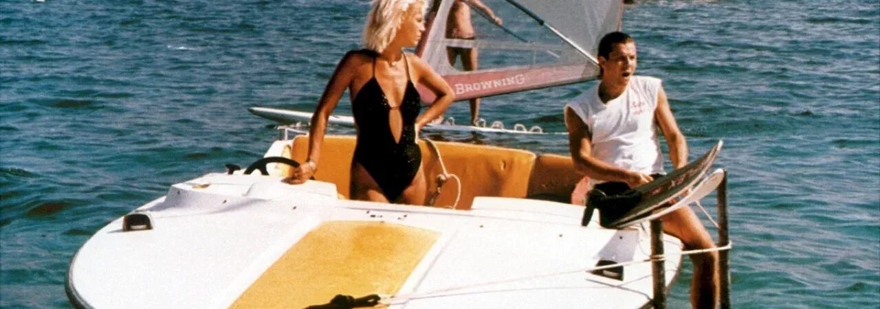 Сан тропе 1986. Сан тропе сан тропе фильм 1992. Французская комедия придурки. Дэвид хэмилтон лето в сан тропе. Сен тропе фильм 1992.