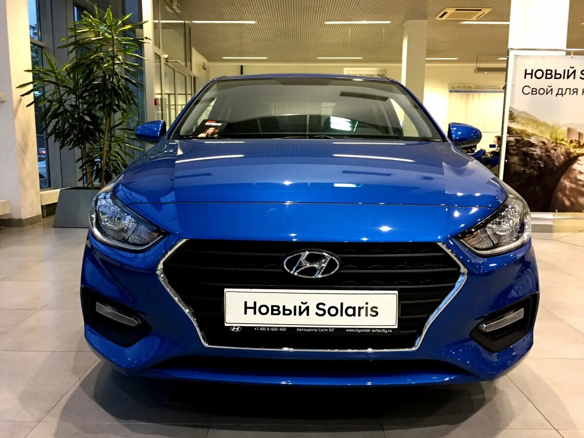 Купить новый солярис в спб. Hyundai Solaris 2017. Hyundai Solaris New 2021. Хендай Солярис 2017 синий. Hyundai Solaris II 2017.