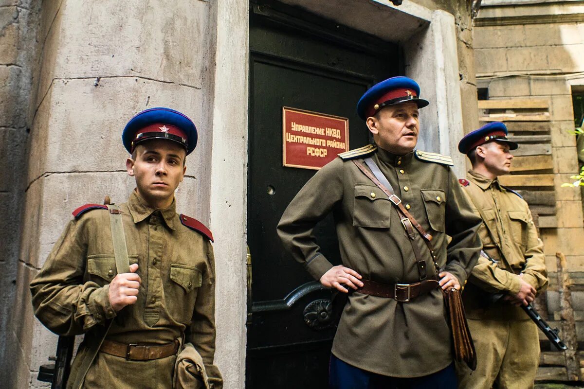 Приказано забыть фильм 2014 нквд. Худ нквд. Чекисты нквд. Смерть сталина фильм 2017 сталин. Советские фильмы про чекистов.