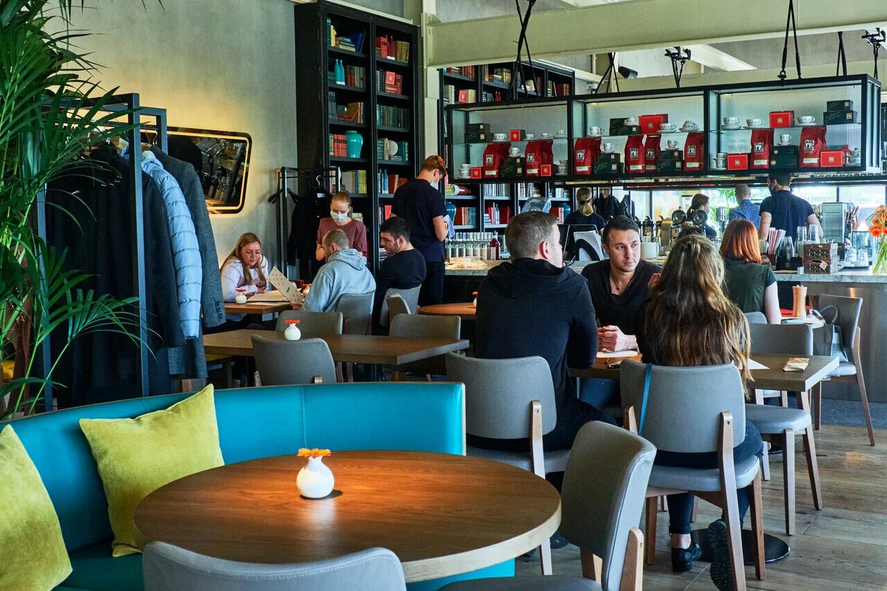 Кофемания спиридоньевский. Кофемания спиридоньевский. Кофемания спиридоньевский. Кофемания на кутузовском проспекте. Кофемания аркус.