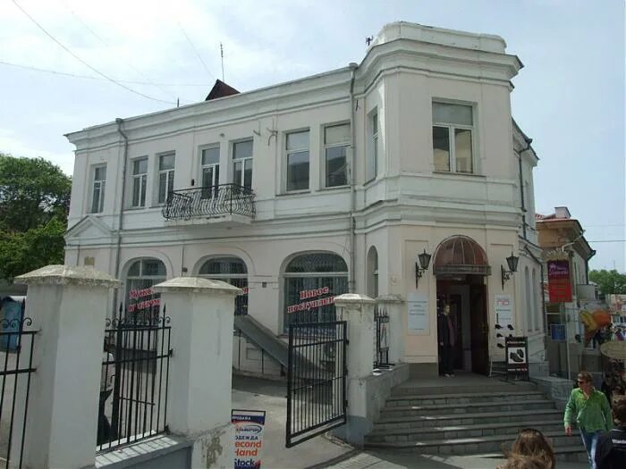 Айвазовского 3 севастополь. Севастополь ул айвазовского 3. Севастополь ул айвазовского 3. Улица айвазовского 3 хабаровск. Улица айвазовского севастополь.